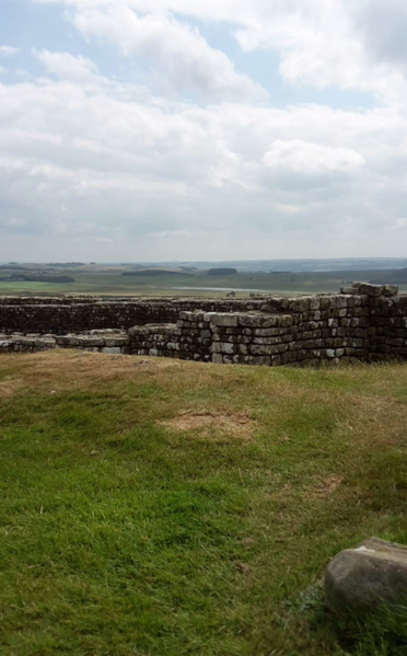 Datei:Hadrians Wall 2.png
